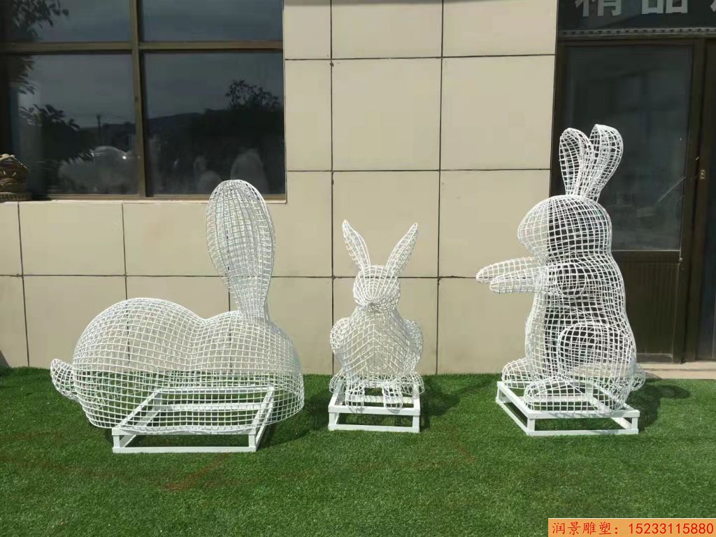 不锈钢镂空兔子雕塑 景观兔子造型雕塑厂家